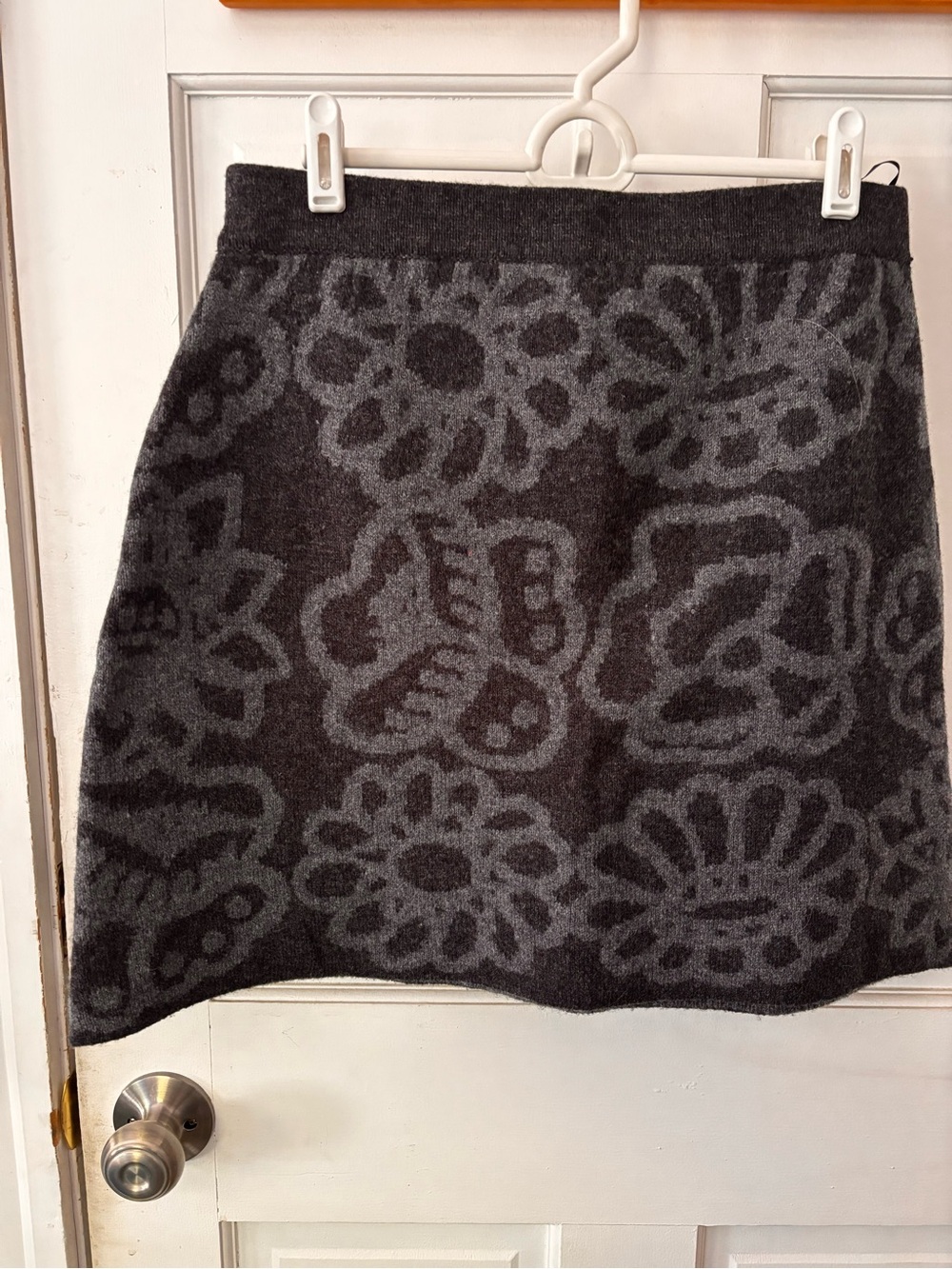 NWT Marimekko x Uniqlo Floral Mini Skirt Black Gray Size L